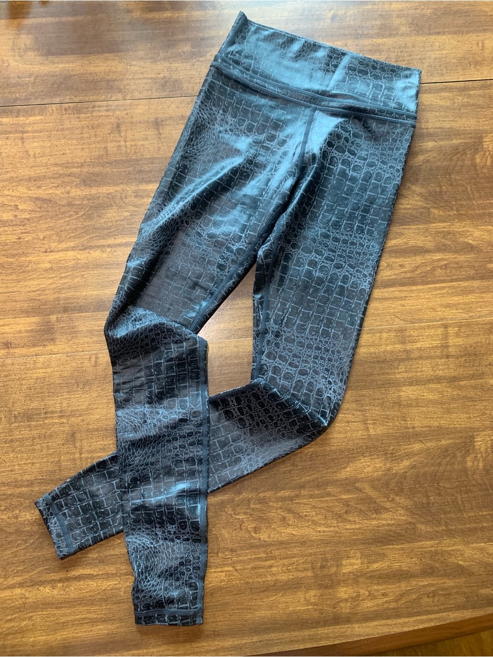 ZYIA Black Croc-Embossed High-Rise Leggings